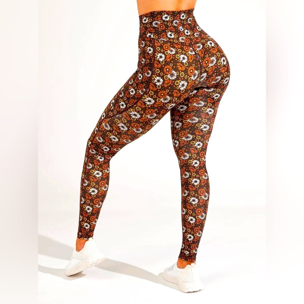 Buffbunny Rosa Pocket Leggings - Brown Petal Print